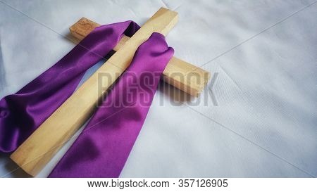 Lent Season,holy Week And Good Friday Concepts - Photo Of Wooden Cross In Vintage Background