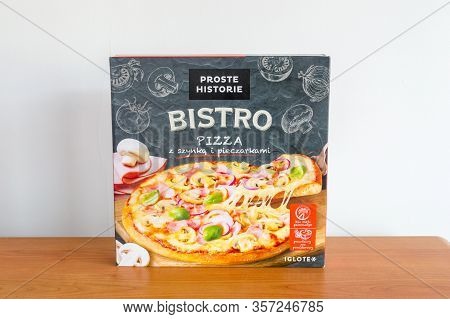 Pruszcz Gdanski, Poland - March 21, 2020: Proste Historie Bistro Frozen Pizza With Ham & Mushroom.