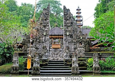 Central Gate Of Gunung Lebah Temple Which Is One Of Ubud’s Central Landmarks. The Temple’s Name Loos