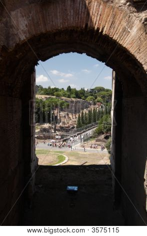 Indre af Colosseum, udsigten fra buen