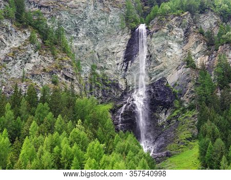 Jungfernsprung waterfall near Heiligenblut, Hohe Tauern National Park, Austria, Europe