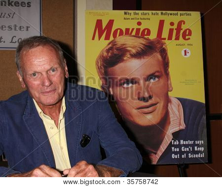 LOS ANGELES - ago 4: Tab Hunter che appare a 