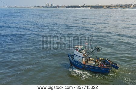 Callao, Lima, Peru - 2020: Fisherman In Coasts Of Callao 2020 In Lima, Peru
