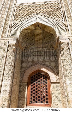 Aisha Bibi 11-century Mausoleum For Noble Woman, Located Near Taraz City, On Silk Road In Kazakhstan