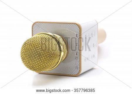 Wireless Microphone With Built-in Speaker, For Use For Karaoke