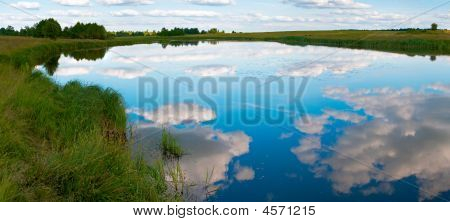 Kesän Aki järvi Panorama