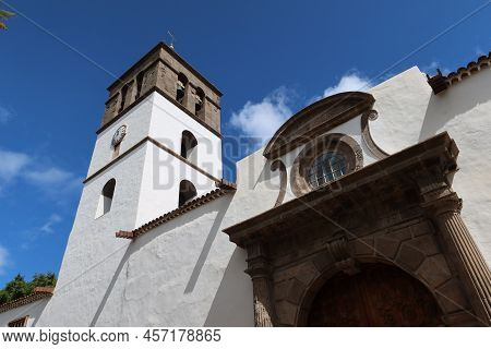 Icod De Los Vinos, Tenerife, Spain, April 25, 2022: Bell Tower Of The Church Of San Marcos Evangelis