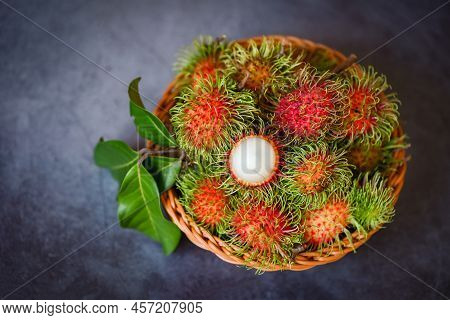Fresh And Ripe Rambutan Sweet Tropical Fruit Peeled Rambutan With Leaf, Rambutan Fruit On Basket Dar