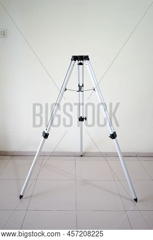 Telescope On Tripod With Parts. Reflector With Optical Tube Of Newtonian System On Azimuth Mount. Wh