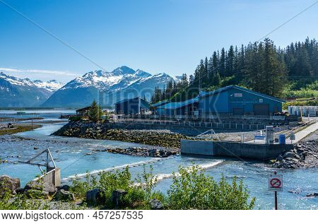 Valdez, Az - 4 June 2022: Solomon Gulch Salmon Hatchery By The Waterfont In Valdez