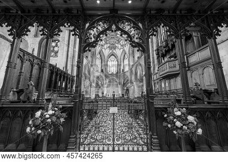 Tewkesbury.gloucestershire.united Kingdom.june 2nd 2022.view Of The Quire  Inside Tewkesbury Abbey I