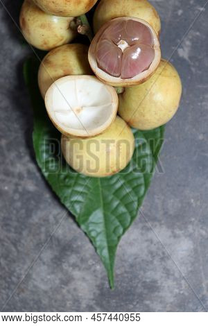 Baccaurea Motleyana With Leaf For Eat