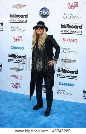 LOS ANGELES - 19 Mayıs: Billboard Müzik Ödülleri 2013 MGM Grand Garden Orianthi gelir 