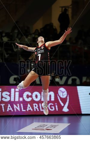 Istanbul, Turkey - January 30, 2022: Kiera Van Ryk Serves During Turk Hava Yollari Vs Eczacibasi Tur