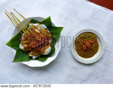 Sate Padang Or Satay Padang Is Spicy Beef Satay From Padang, West Sumatra. Served With Spicy Curry S