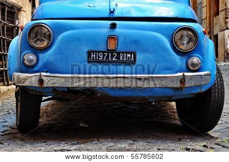 Rome - September 20: A Fiat 500 On September 20, 2013 In Rome. Fiat 500 Was Produced By The Fiat Com