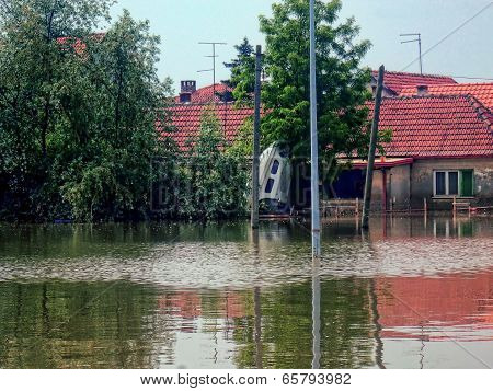 OBRENOVAC  SERBIA - MAY - FLOODS