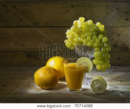 Fruits and juice