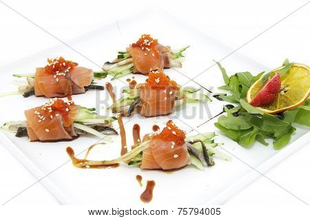 Fish rolls with herbs