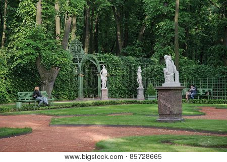 Recreation in the Summer Garden