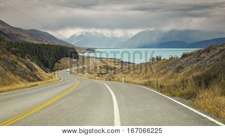 An image of the turquoise Lake Pukaki in New Zealand