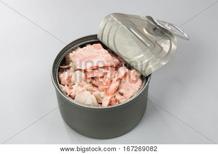 canned tuna isolated on white / Canned soy free albacore white meat tuna packed in water / open tuna tin on a white background / tuna fish isolated on white