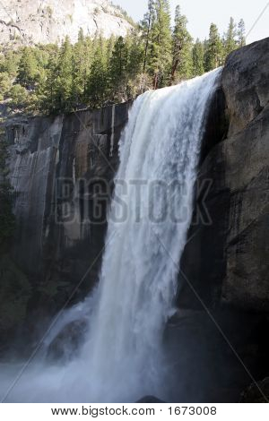 Yosemite şelaleler