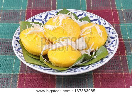 Toddy Palm Cake Topped Roll Coconut .
