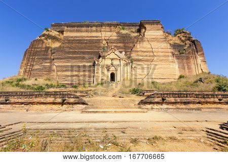 Ruined Pagoda in Mingun Paya / Mantara Gyi Paya ,Myanmar.