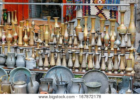 Old Oriental Antiques Jungs And Vases