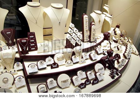 New Alresford, Uk - Jan 28 2017: Window Display Of An Independent Jewellers Store With Range Of New
