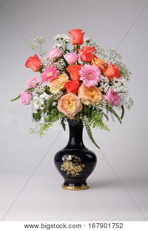 vase flowers bouquet floral , fresh beautiful nature
