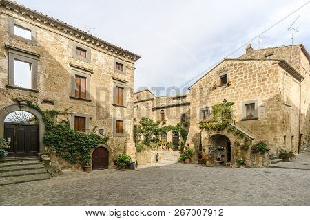 Bagnoregio,italy - September 19,2018 - View At The Stone Buildings In Civita Di Bagnoregio. Civita D