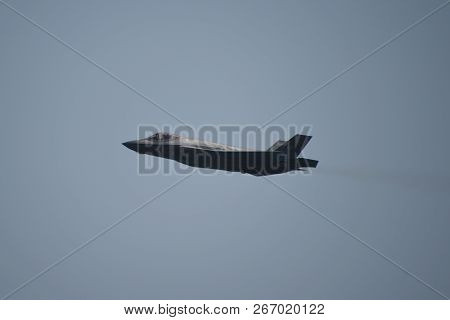 Lockheed Martin F-35 Lightning Ii Performing During The Chicago Air And Water Show, Chicago, Il Augu