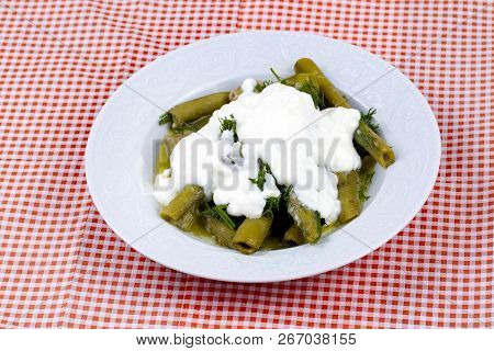Turkish Food Broad Beans, Dill And Olive Oil / Zeytinyagli Bakla.