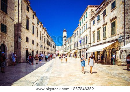 Dubrovnik, Croatia - July 29, 2018: Tourists Walking On Stradun Street - Is The Central Street Of Th