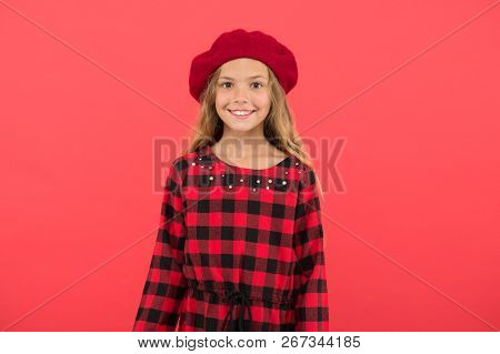Beret Style Inspiration. How To Wear Beret Like Fashion Girl. Fashionable Beret Accessory For Female