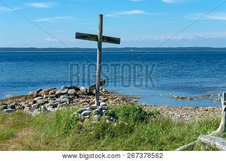 Wooden Cross Navigation On The White Sea (anzer Island, Cape Kenga)