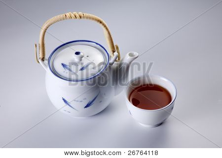 skladem obrázek orientální čajové konvice