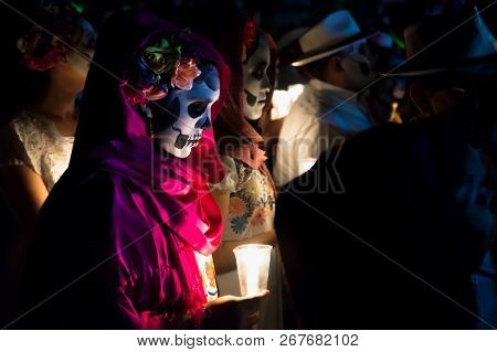 Merida, Cementerio General, Mexico - 31 October 2018: Close Up Of Customed Women Dressed As Catrinas