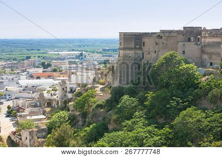 Massafra, Apulia, Italy - Visiting The Gigantic Stronghold Of Massafra