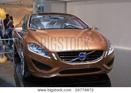 เจนีวา - 7 มีนาคม: Volvo S60 บนจอแสดงผลนีที่งานอินเตอร์มอเตอร์แสดงบาร์วาในเดือนมีนาคม 