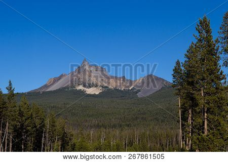 Mount Thielsen, Southern Oregon Cascades