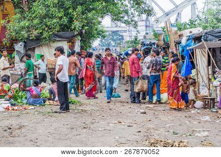 Kolkata, India - October 31, 2016: View Of Mullik Ghat Flower Market In Kolkata, India