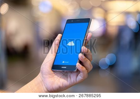 Chiang Mai, Thailand - Oct. 28,2018: Man Holding Huawei With Onedrive On Screen. Microsoft Onedrive 
