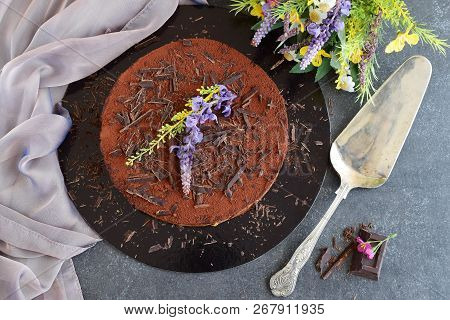 No Bake Cake, Biscuit Base With Cocolate Ganash