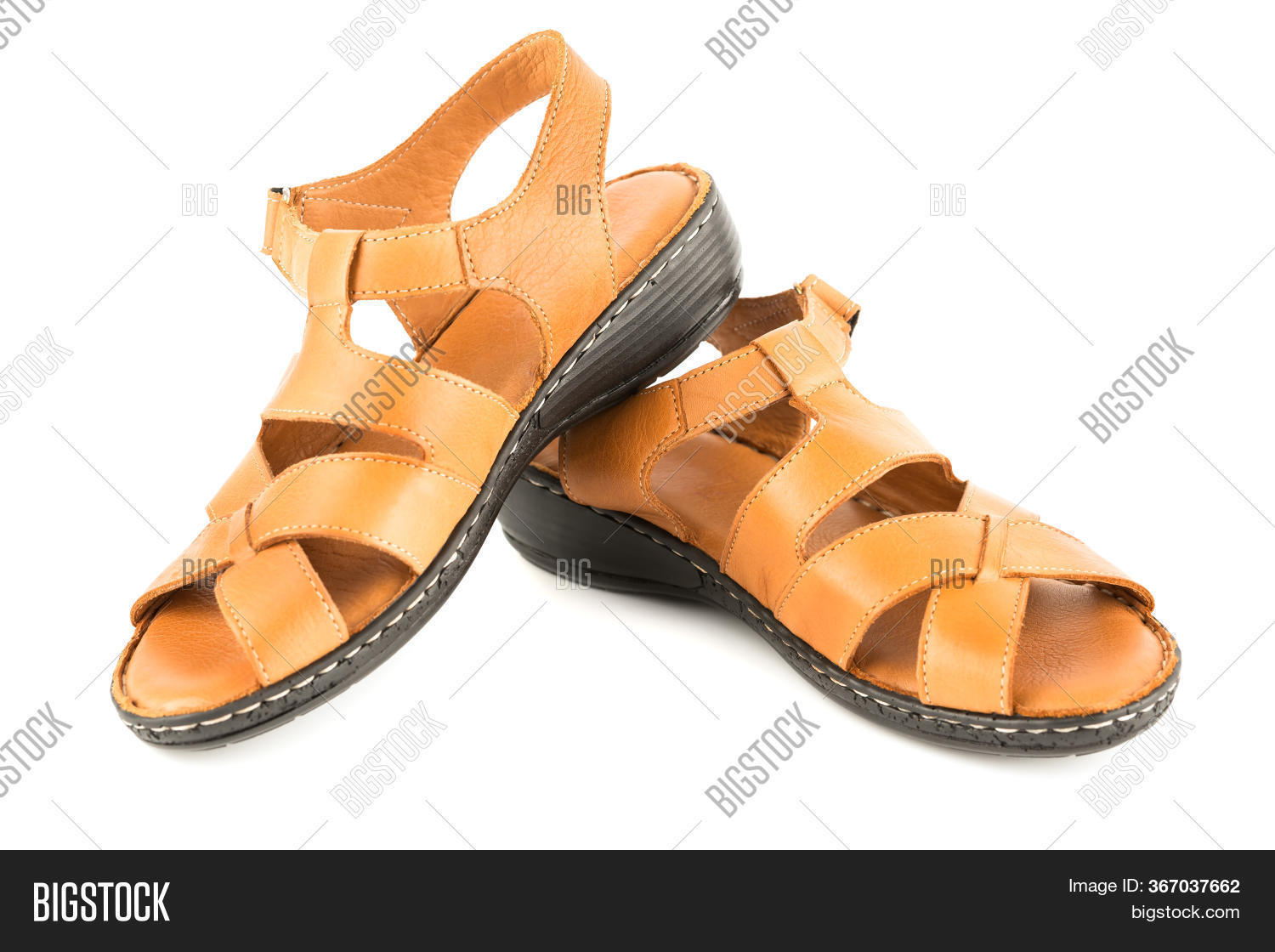 stylish summer shoes