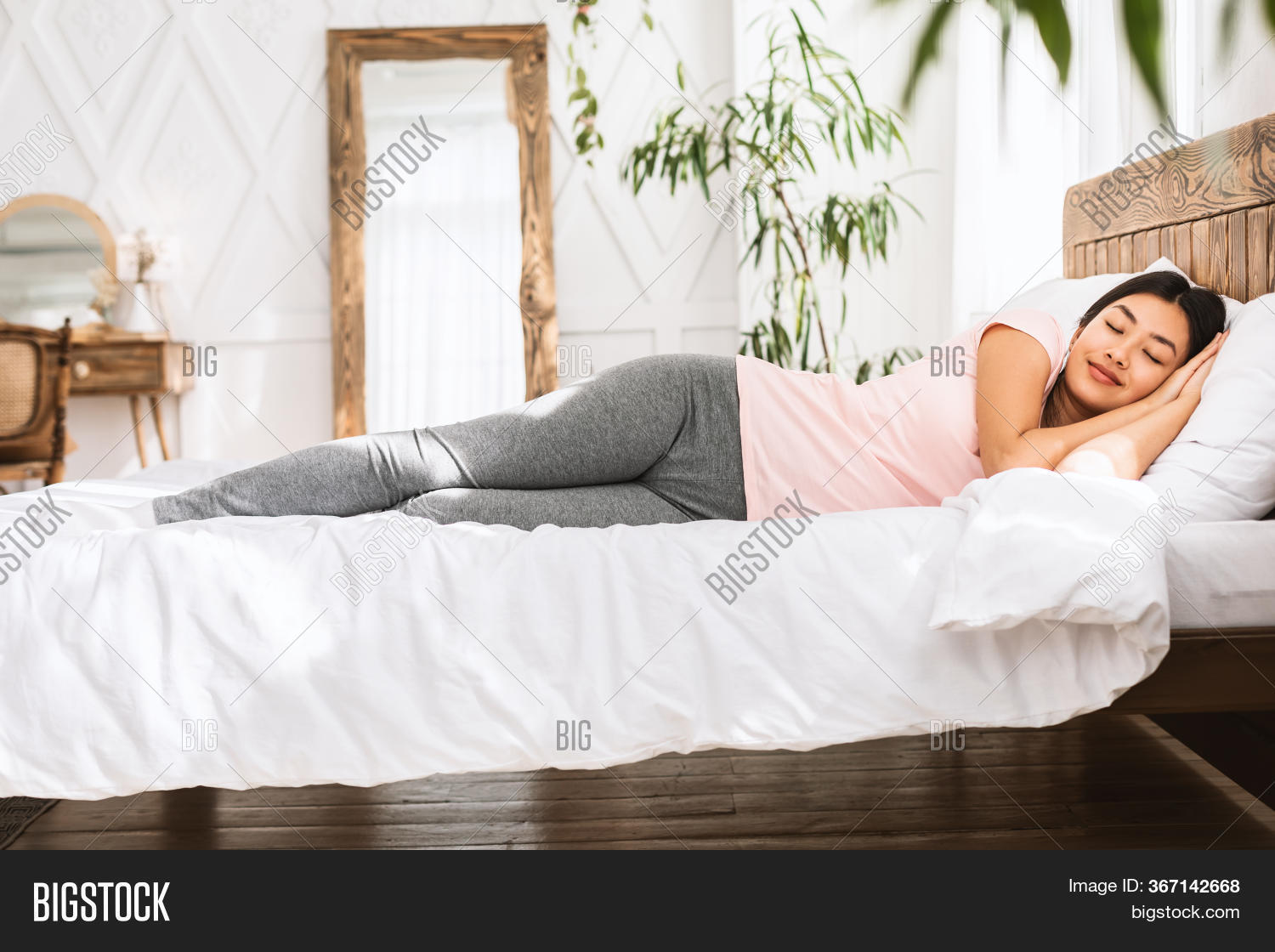 Beautiful Korean Girl Image & Photo (Free Trial) Bigstock