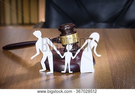 Constitutional Court Decision Divorce And Children. Right Of Children To Choose When Divorcing Paren