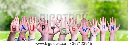 Children Hands Building Word Hauptgewinn Means Frist Prize, Grass Meadow